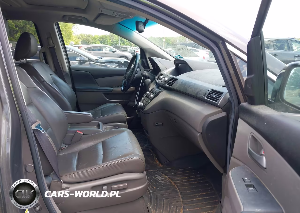 2012 Honda Odyssey Touring-Touring Elite VIN:5FNRL5H92CB070233 - 5