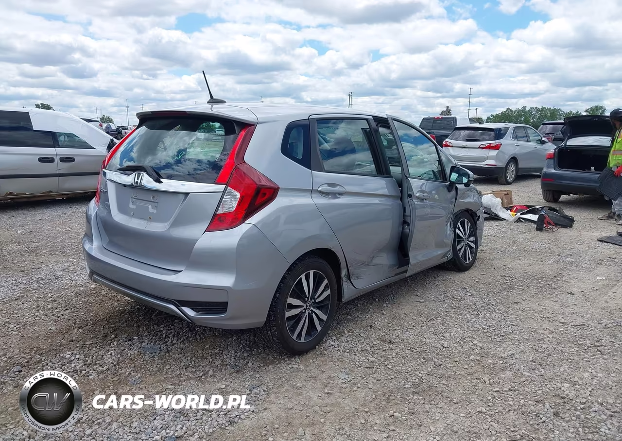 2018 Honda Fit Ex VIN:3HGGK5H82JM708167 - 4