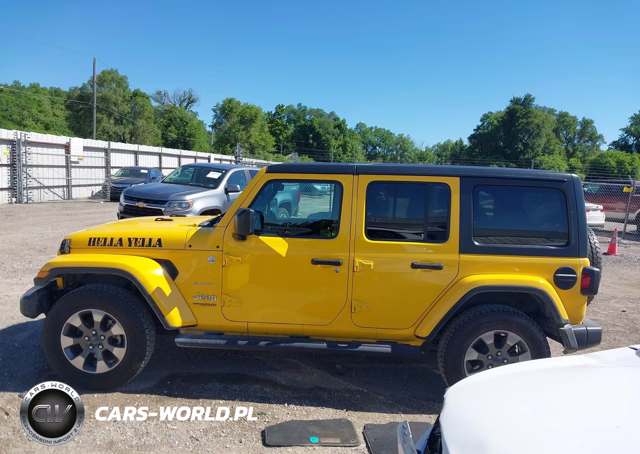 2020 Jeep Wrangler Unlimited Sahara 4X4 VIN:1C4HJXEN7LW151870 - 15