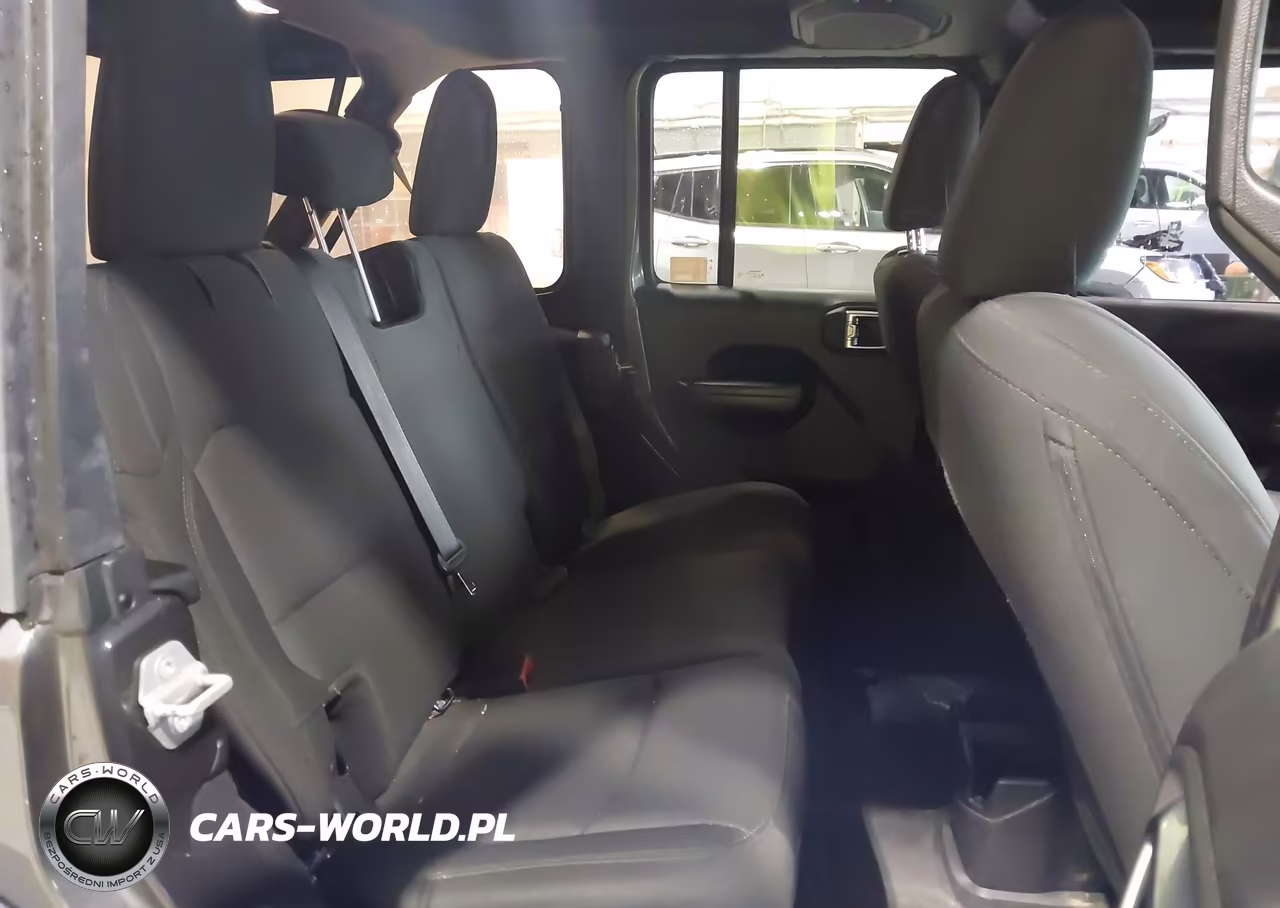 2018 Jeep Wrangler Unlimited Sport S 4X4 VIN:1C4HJXDG5JW277161 - 8