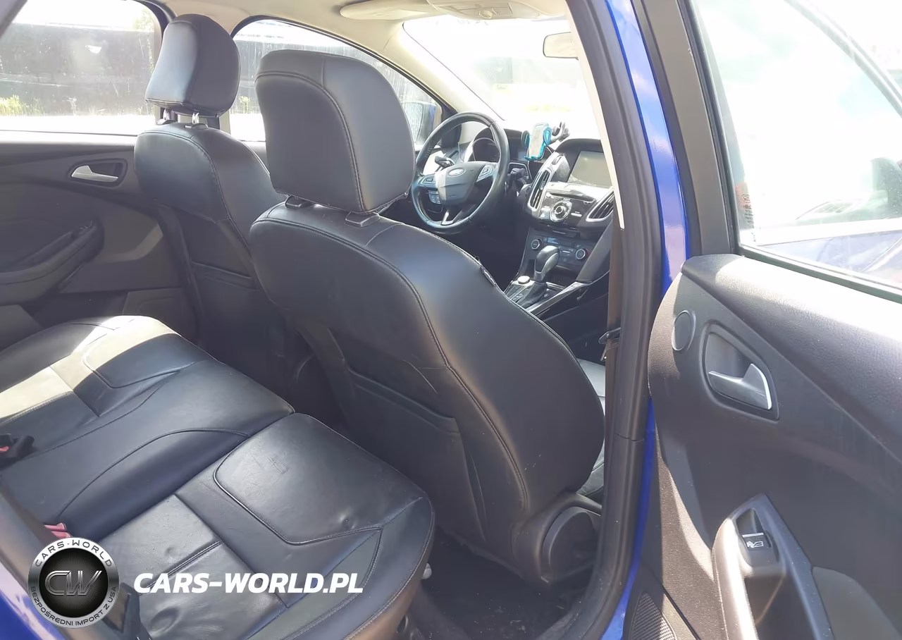 2015 Ford Focus Titanium VIN:1FADP3J28FL275241 - 8