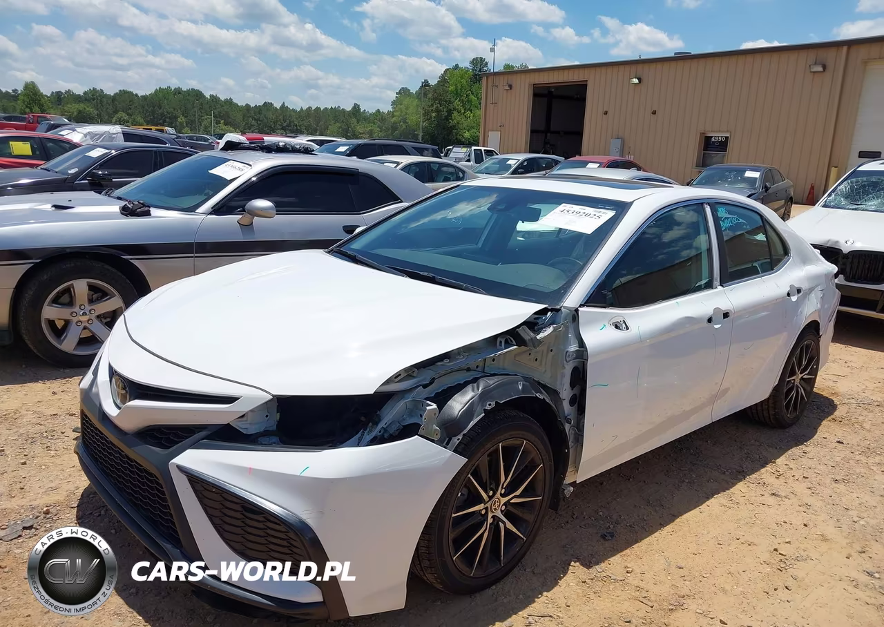 2022 Toyota Camry Se VIN:4T1G11AK3NU705579 - 2