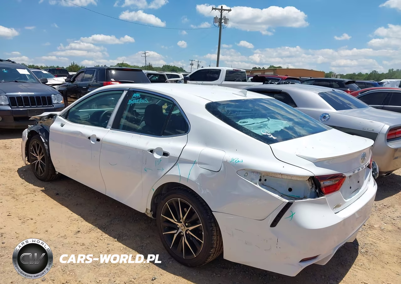 2022 Toyota Camry Se VIN:4T1G11AK3NU705579 - 3