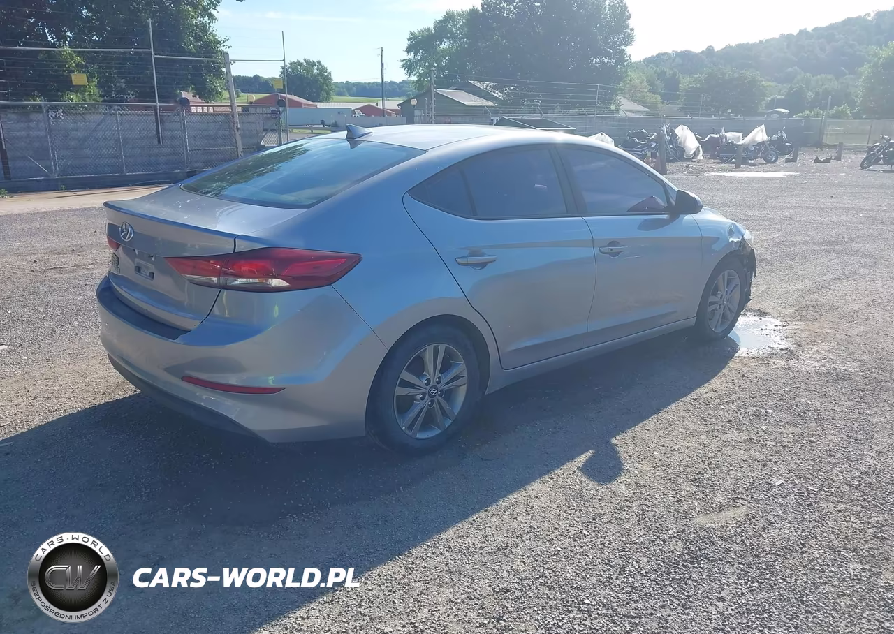 2017 Hyundai Elantra Value Edition VIN:5NPD84LF2HH170683 - 4