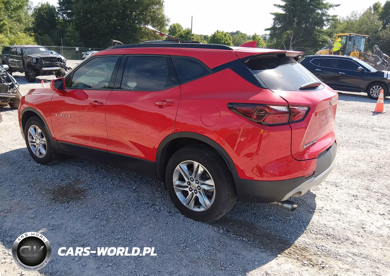 2019 Chevrolet Blazer VIN:3GNKBGRS5KS638408 - 3