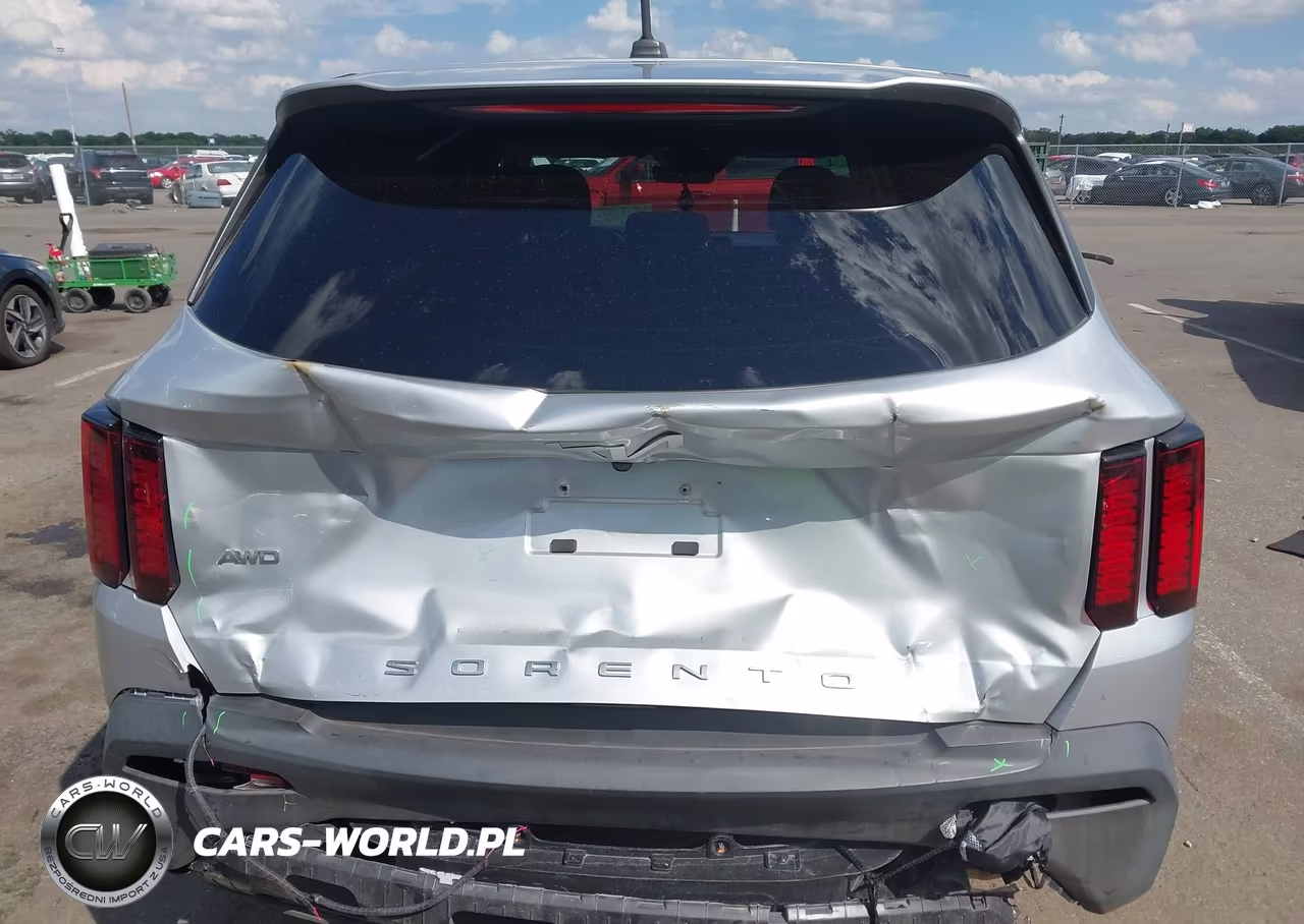 2022 Kia Sorento Lx VIN:5XYRGDLC8NG105936 - 16