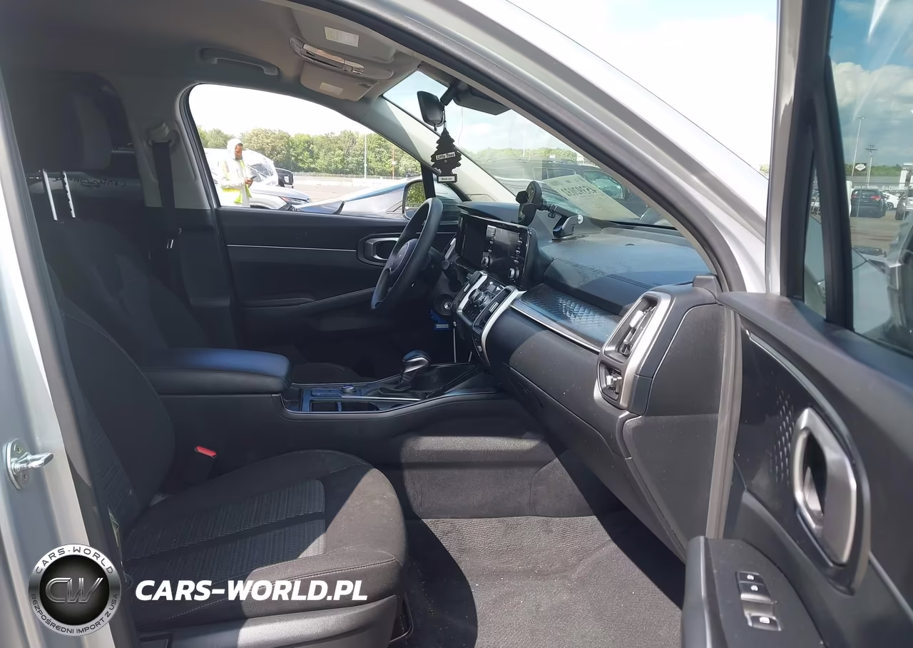 2022 Kia Sorento Lx VIN:5XYRGDLC8NG105936 - 5