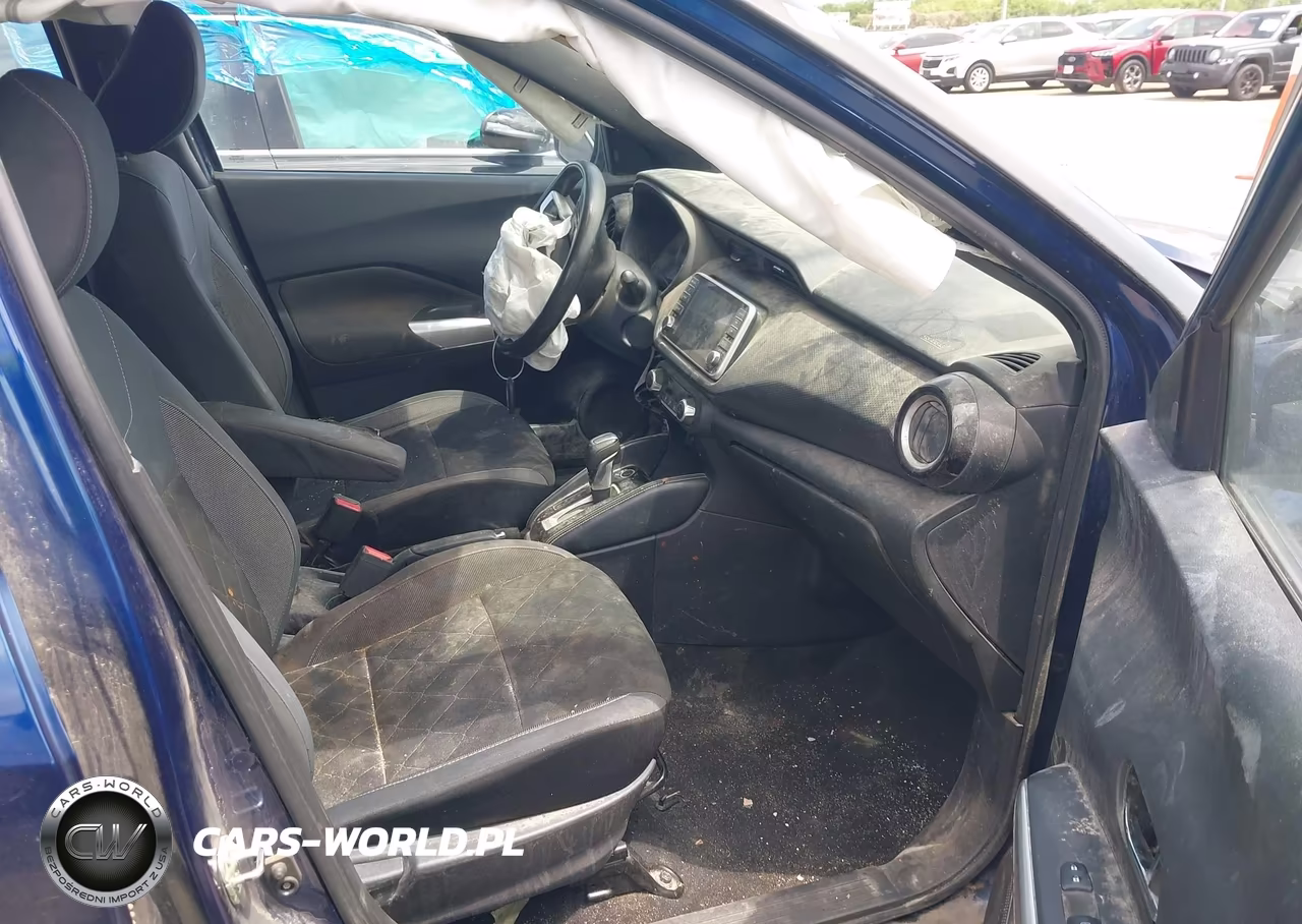 2019 Nissan Kicks Sv VIN:3N1CP5CU1KL515568 - 5