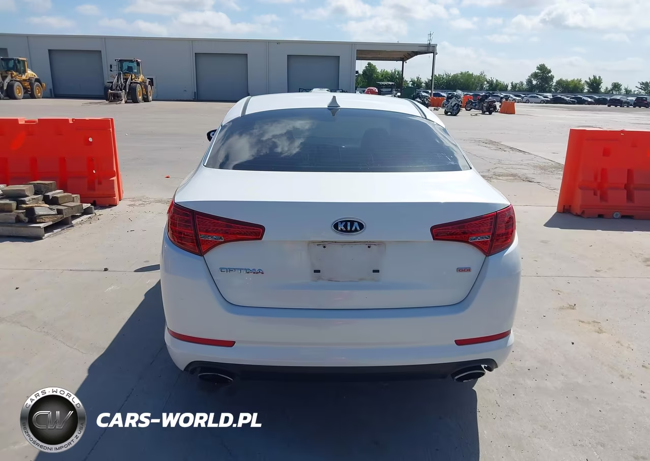 2011 Kia Optima Lx VIN:KNAGM4A75B5056993 - 16