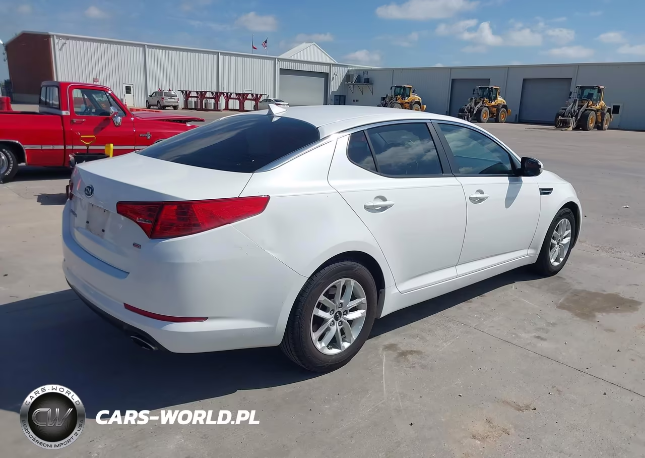 2011 Kia Optima Lx VIN:KNAGM4A75B5056993 - 4
