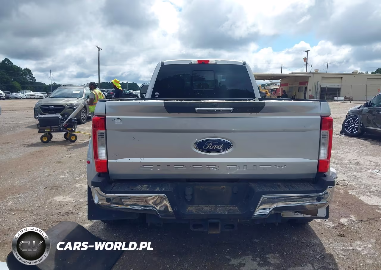 2017 Ford F-350 Lariat VIN:1FT8W3DT5HEE94698 - 17