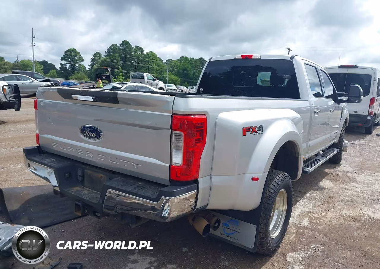 2017 Ford F-350 Lariat VIN:1FT8W3DT5HEE94698 - 4