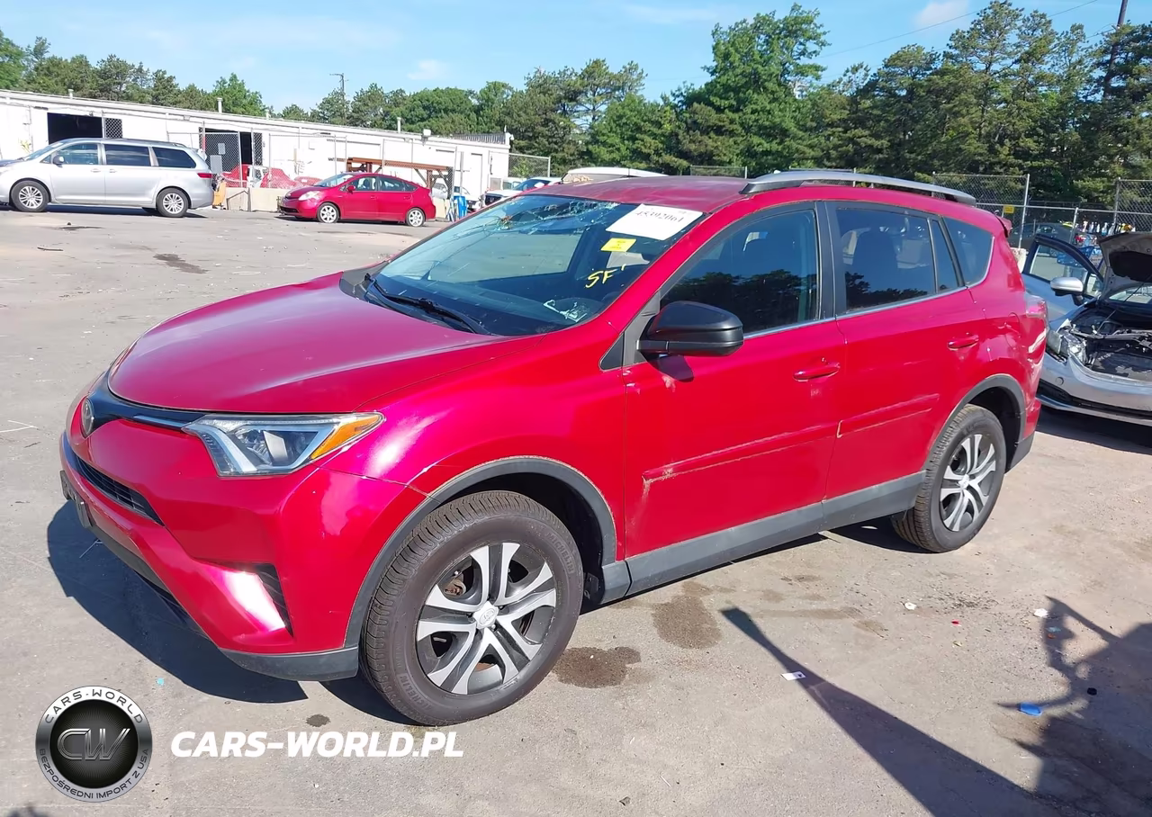2017 Toyota Rav4 Le VIN:2T3BFREV2HW585719 - 2