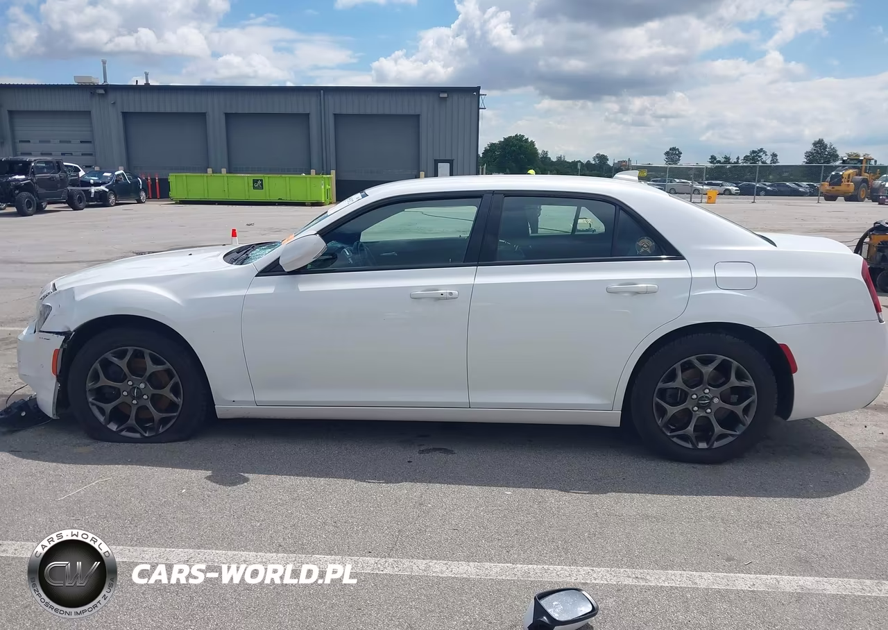 2016 Chrysler 300 VIN:2C3CCAGG7GH220842 - 15