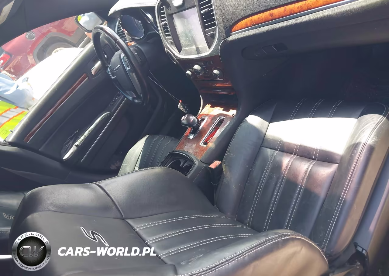2012 Chrysler 300 VIN:2C3CCAAG3CH312095 - 5