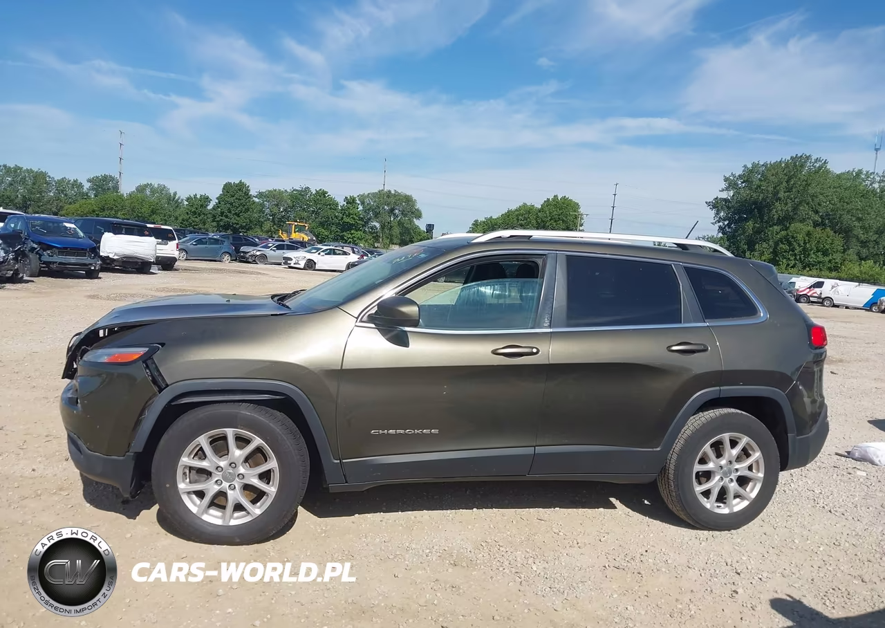 2015 Jeep Cherokee North VIN:1C4PJLCB1FW607296 - 14