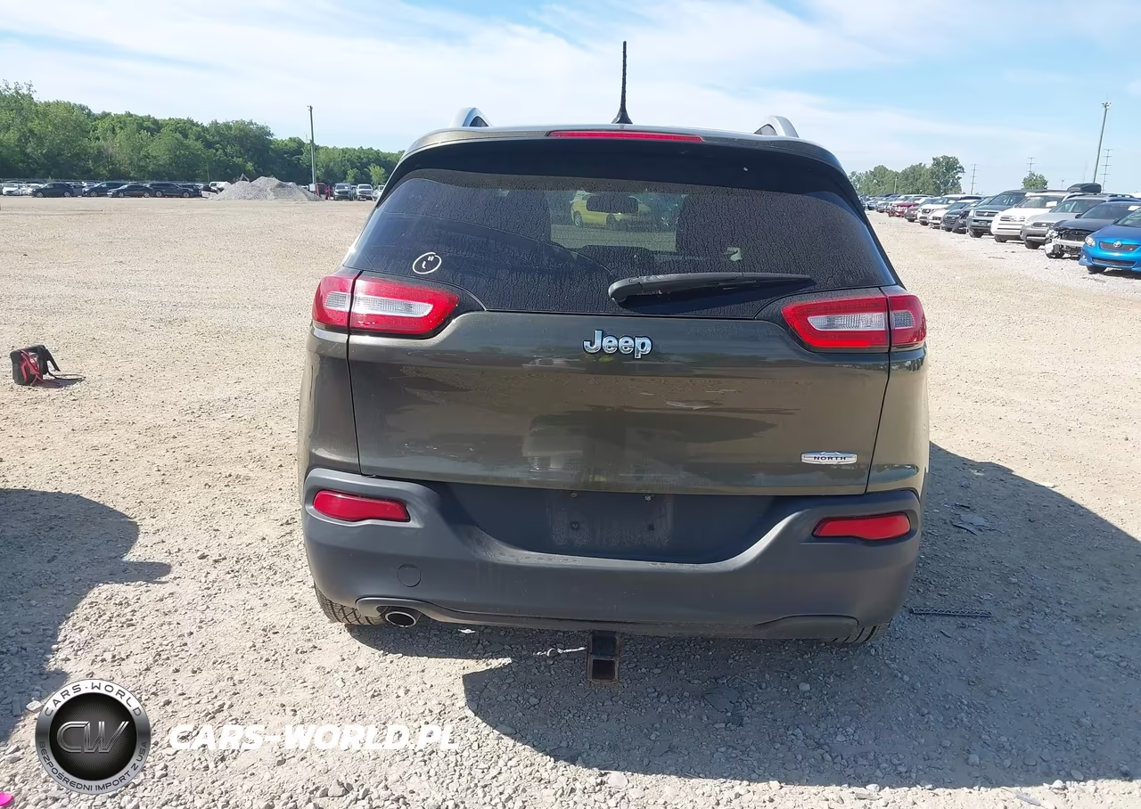 2015 Jeep Cherokee North VIN:1C4PJLCB1FW607296 - 16