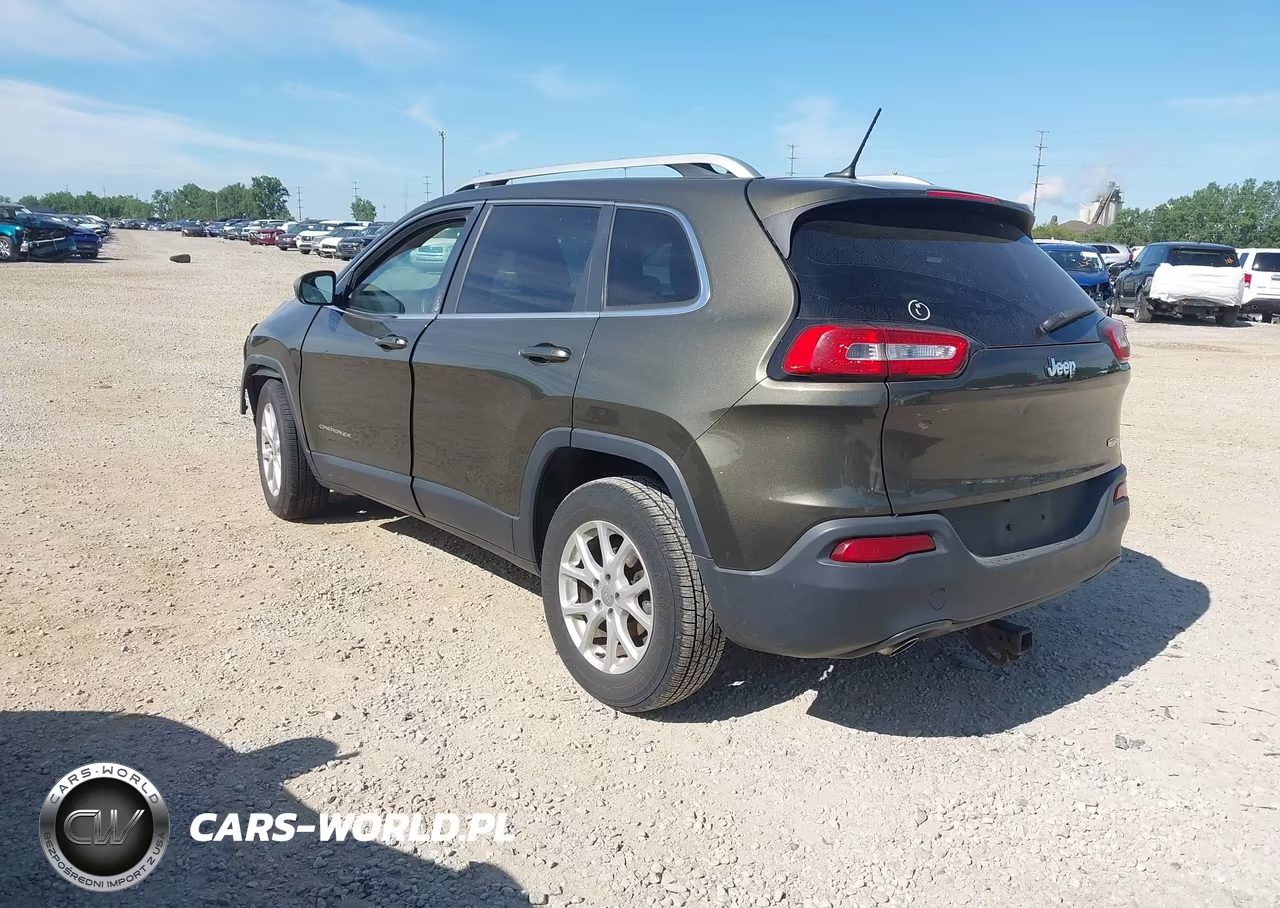 2015 Jeep Cherokee North VIN:1C4PJLCB1FW607296 - 3