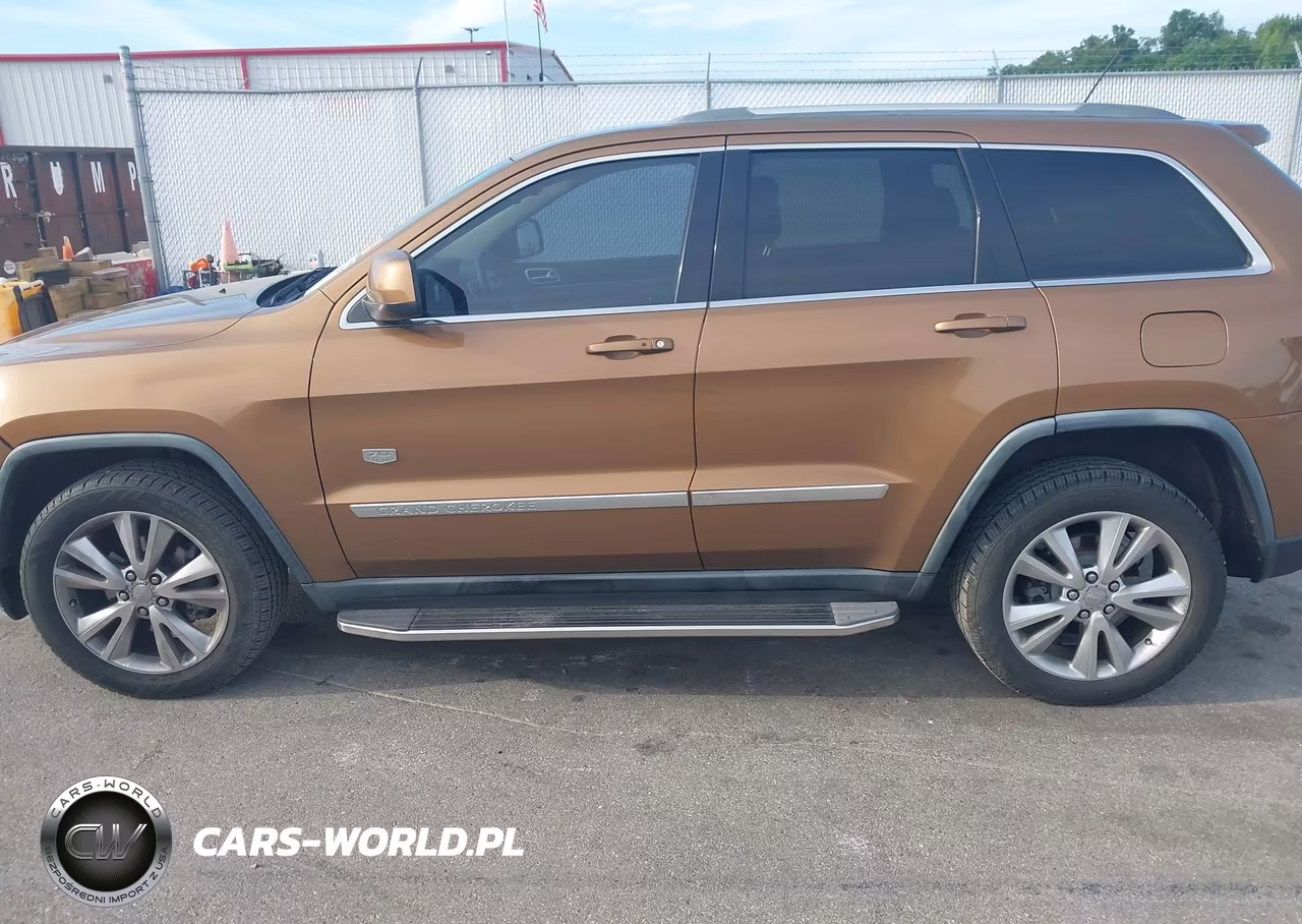 2011 Jeep Grand Cherokee Laredo VIN:1J4RR4GG3BC675408 - 14