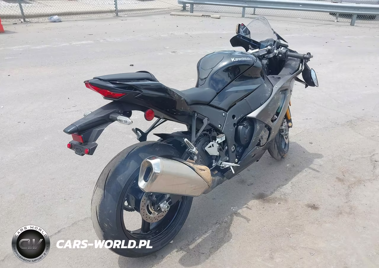 2026 Kawasaki Zx1000 VIN:JKBZXXB16TA000722 - 4