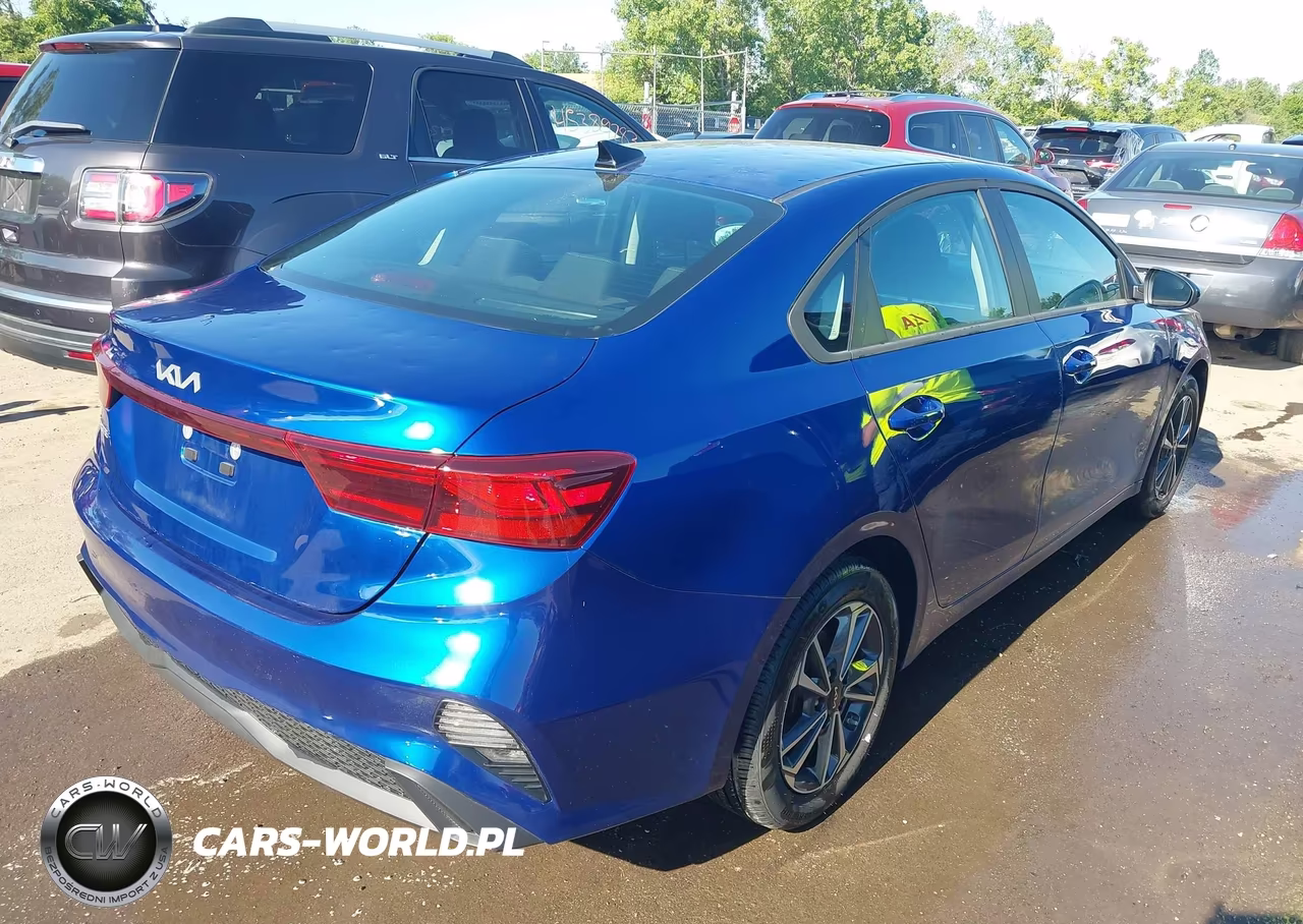 2024 Kia Forte Lxs VIN:3KPF24AD2RE761436 - 4