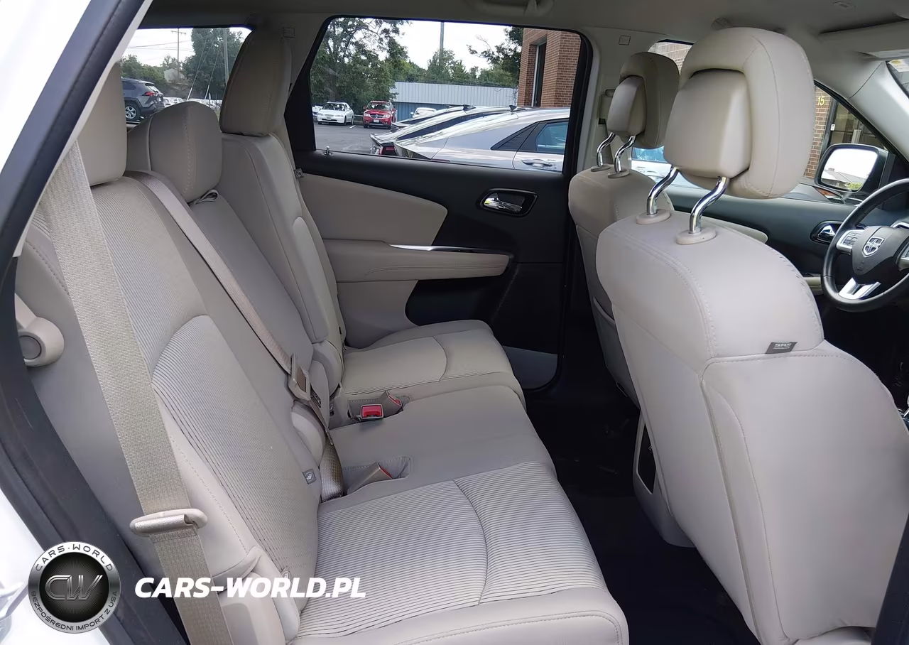 2018 Dodge Journey Sxt VIN:3C4PDCBGXJT357267 - 8