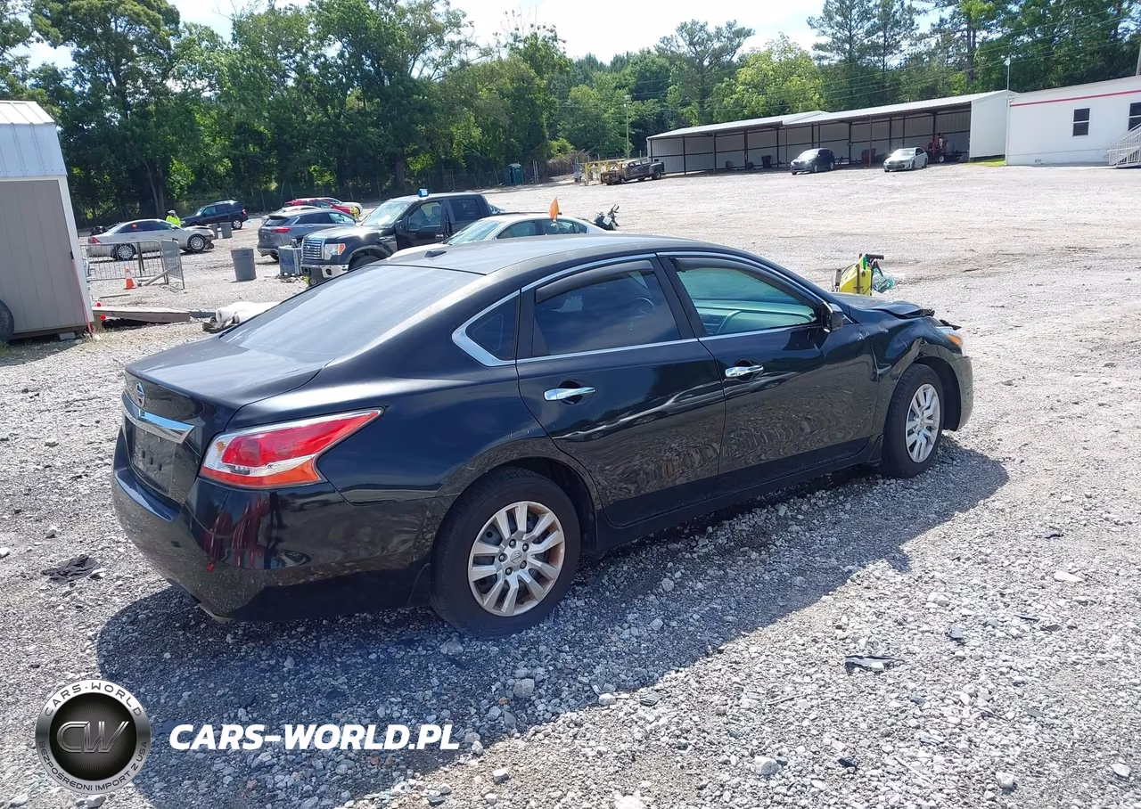 2015 Nissan Altima 2.5 S VIN:1N4AL3AP1FC204473 - 4