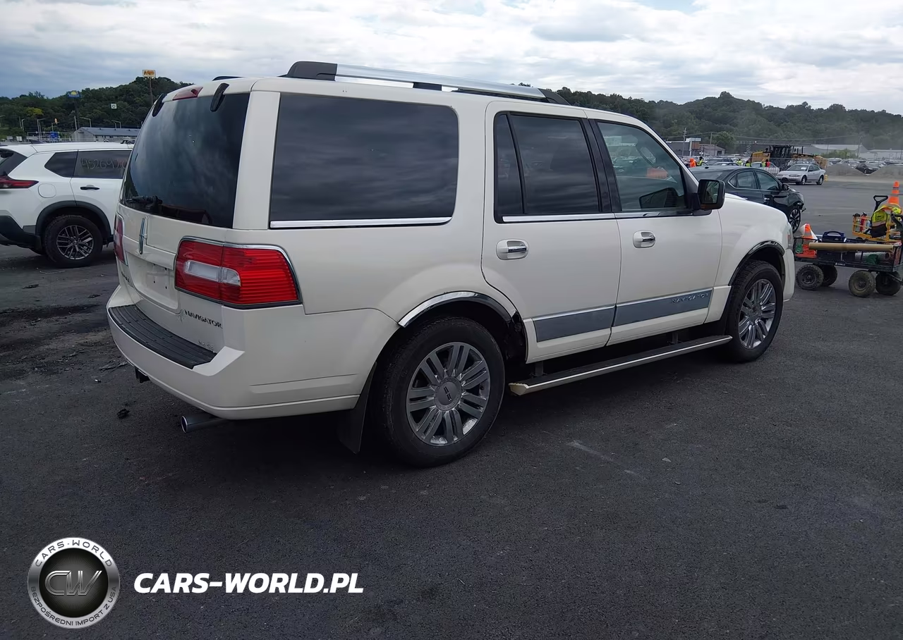 2007 Lincoln Navigator Ultimate VIN:5LMFU28547LJ13591 - 4