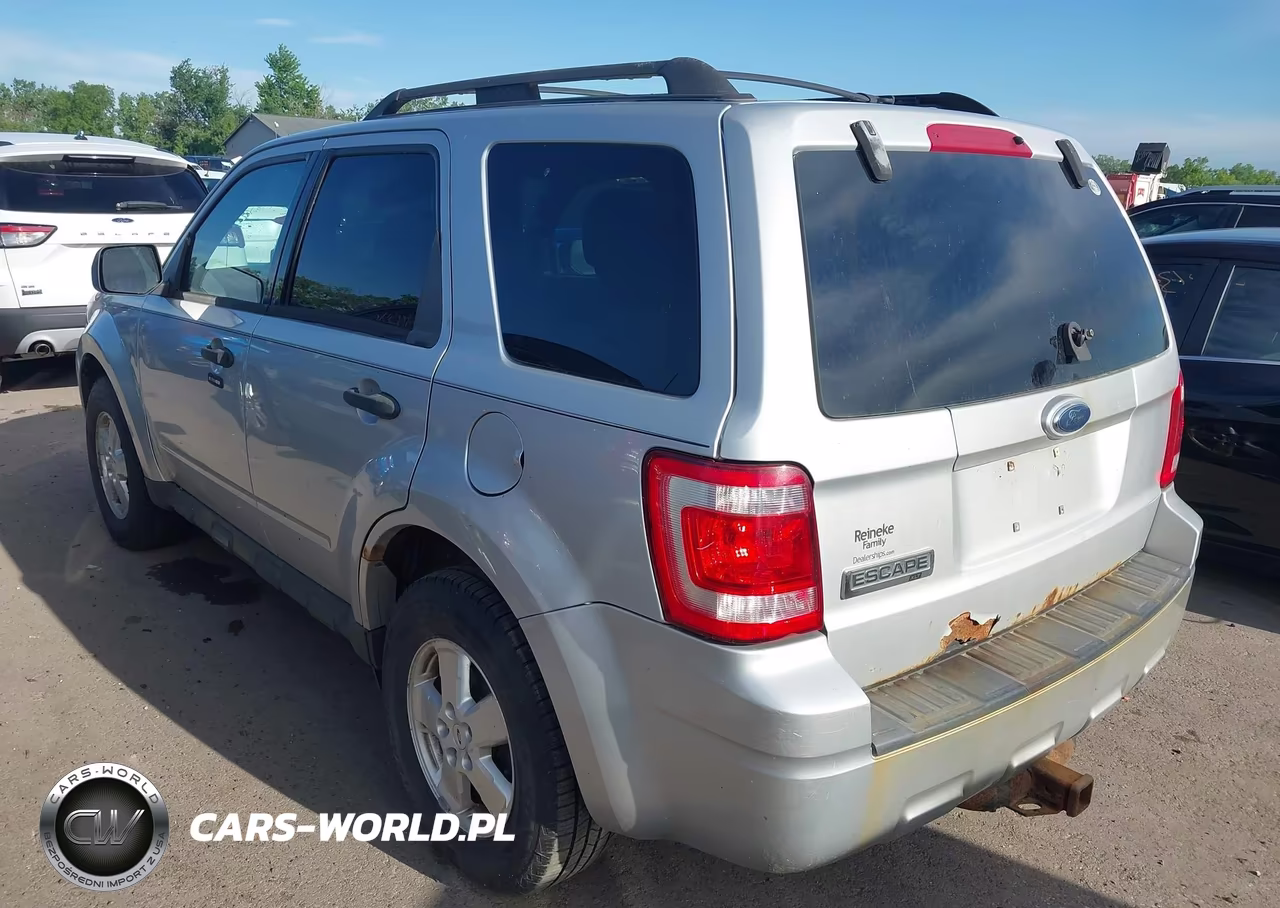 2009 Ford Escape Xlt VIN:1FMCU03G19KA65849 - 3