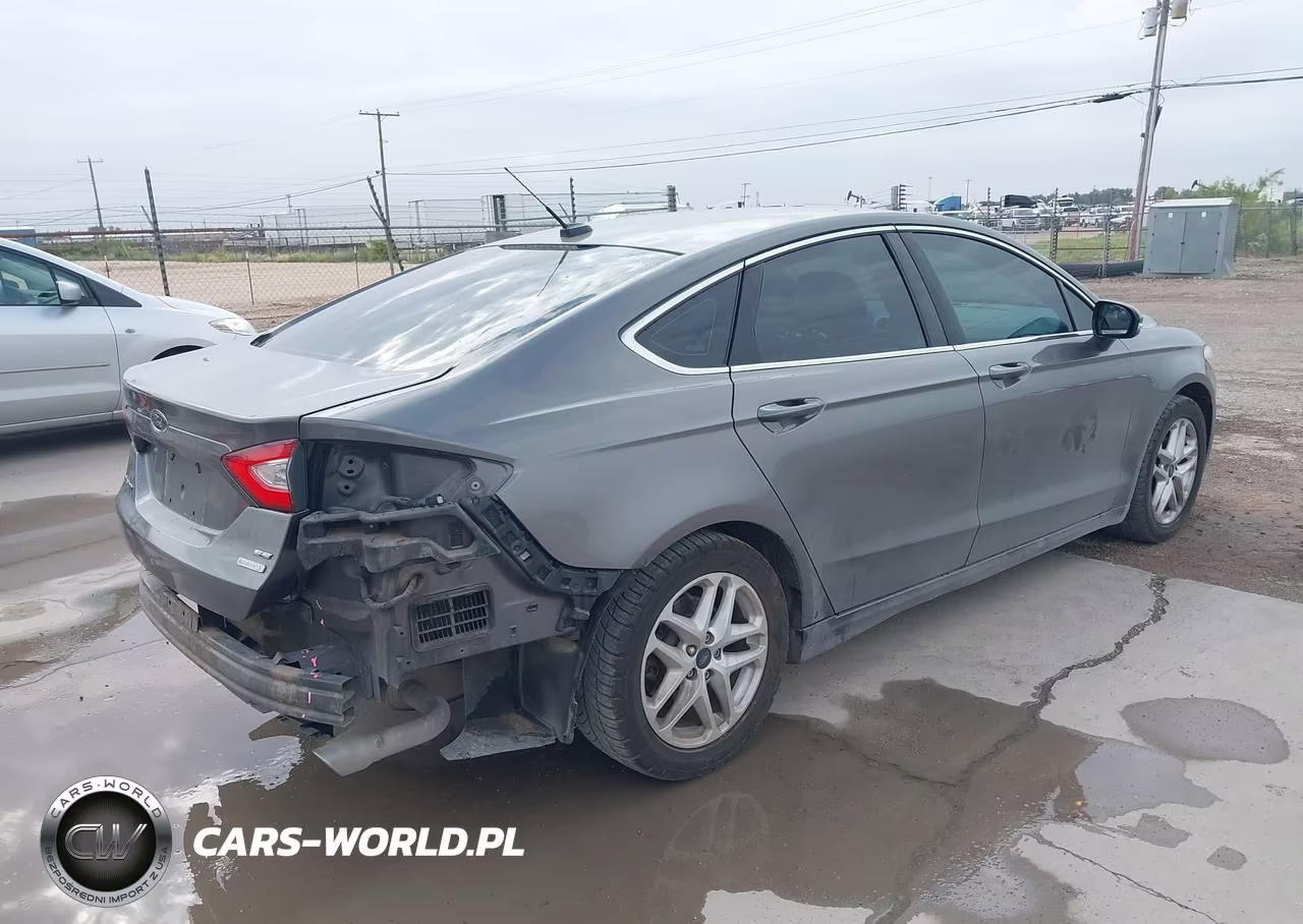 2013 Ford Fusion Se VIN:3FA6P0HR1DR275557 - 4