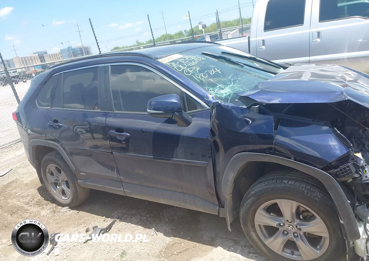 2023 Toyota Rav4 Hybrid Xle VIN:JTMRWRFV1PD180704 - 14
