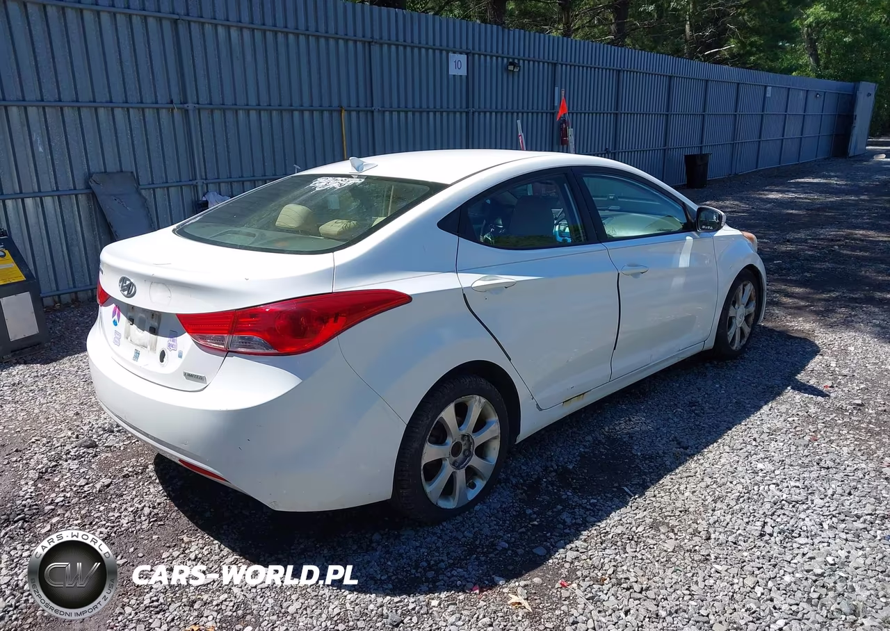 2012 Hyundai Elantra Limited VIN:5NPDH4AE0CH121985 - 4