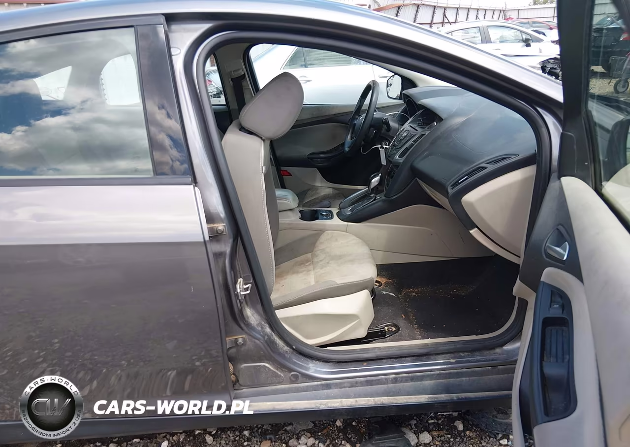 2013 Ford Focus Se VIN:1FADP3K24DL244127 - 5