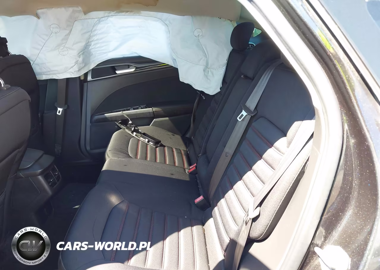 2015 Ford Fusion Se VIN:1FA6P0HD3F5105842 - 8