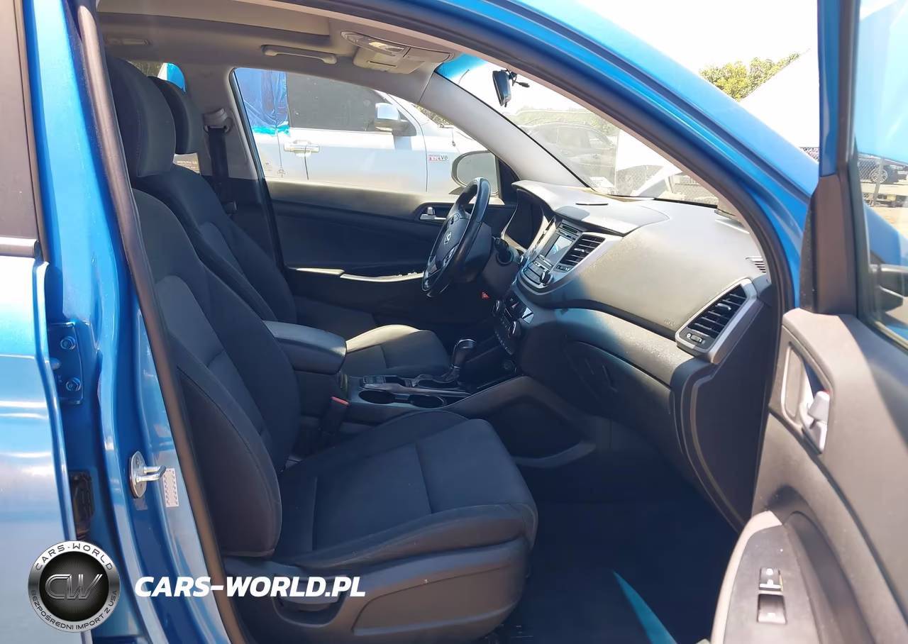 2017 Hyundai Tucson Night VIN:KM8J3CA21HU470504 - 5