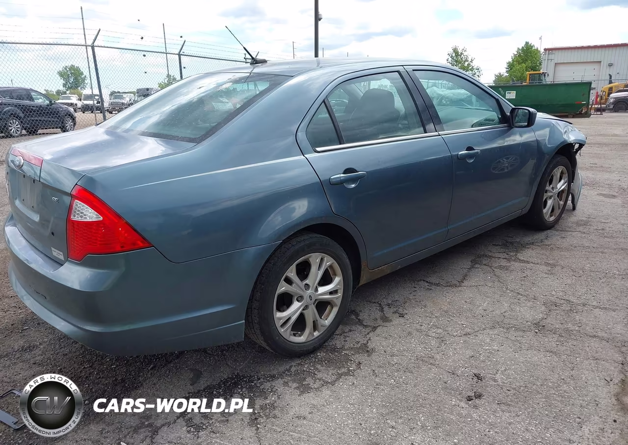 2012 Ford Fusion Se VIN:3FAHP0HA0CR226660 - 4