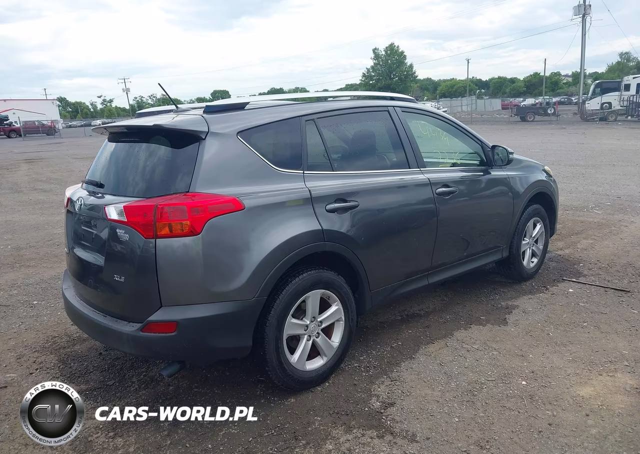 2014 Toyota Rav4 Xle VIN:JTMWFREV0EJ018324 - 4