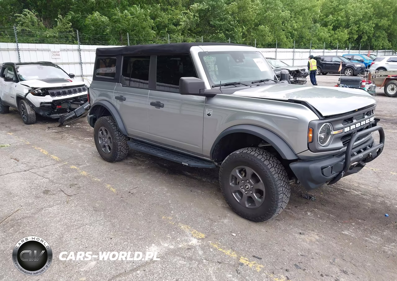 2022 Ford Bronco Big Bend – zdjęcie 1 z 16