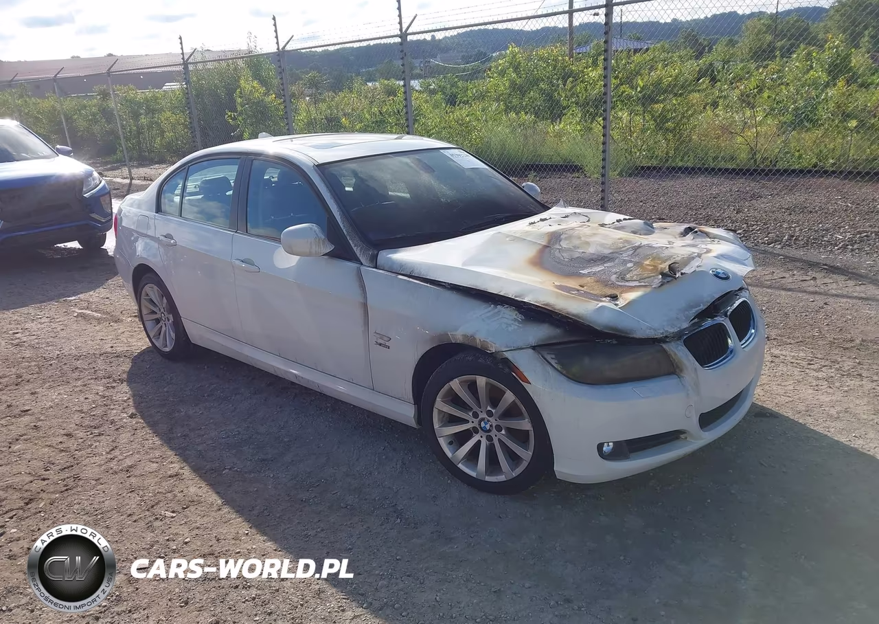 2011 BMW 328I xDrive – zdjęcie 1 z 13
