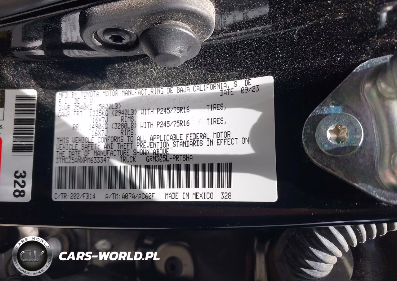 2023 Toyota Tacoma Sr V6 VIN:3TMCZ5ANXPM633347 - 9