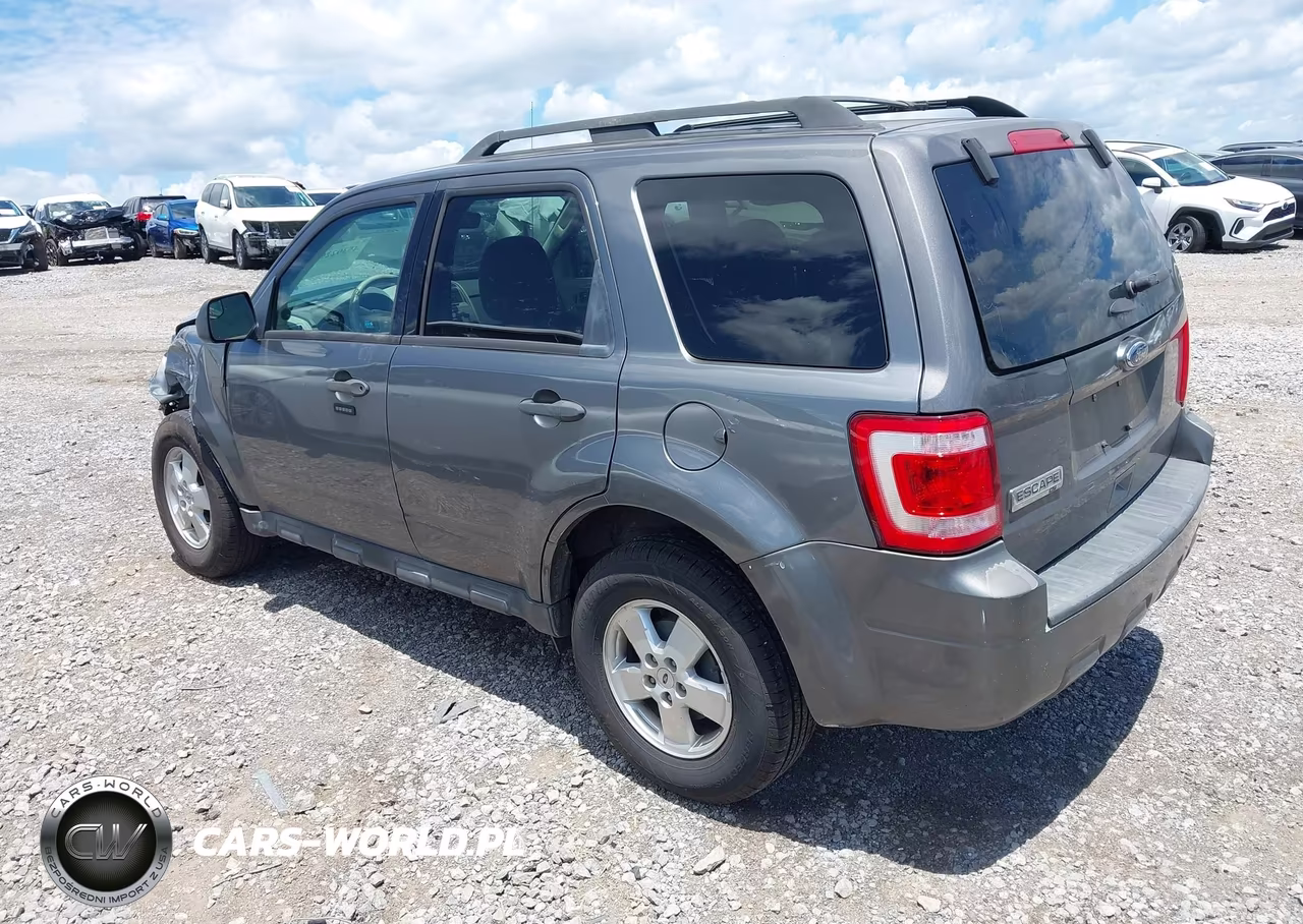 2011 Ford Escape Xlt VIN:1FMCU9D74BKB34929 - 3