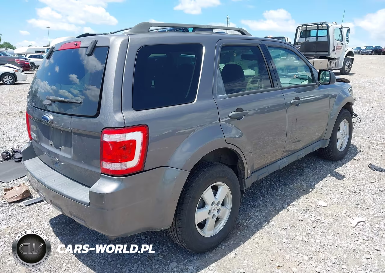 2011 Ford Escape Xlt VIN:1FMCU9D74BKB34929 - 4