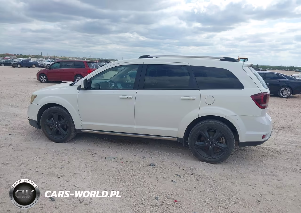 2018 Dodge Journey Crossroad VIN:3C4PDCGG4JT379077 - 14