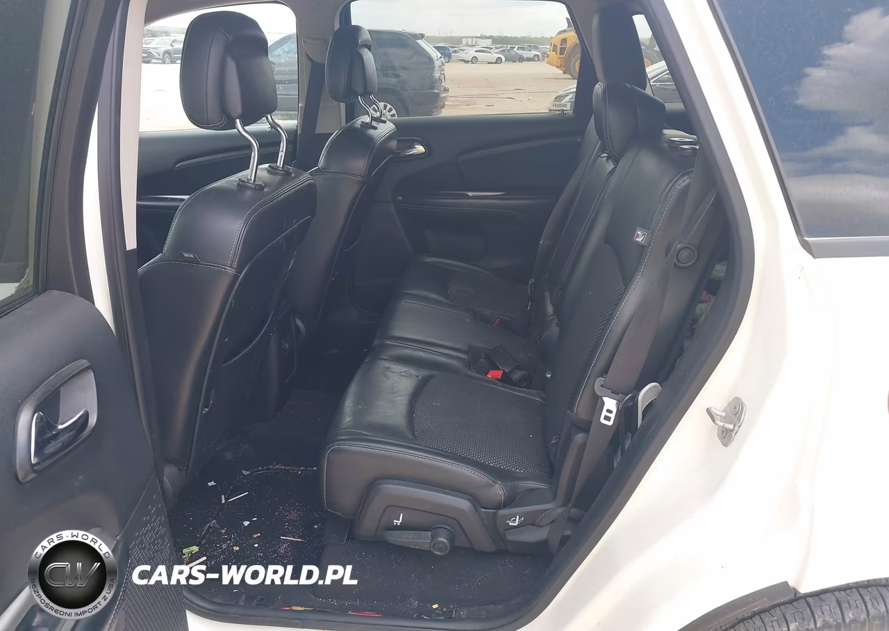 2018 Dodge Journey Crossroad VIN:3C4PDCGG4JT379077 - 8