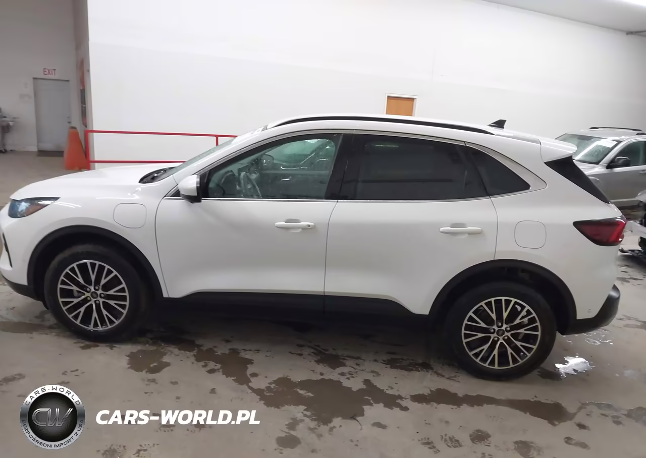 2023 Ford Escape Phev VIN:1FMCU0E14PUA75625 - 19