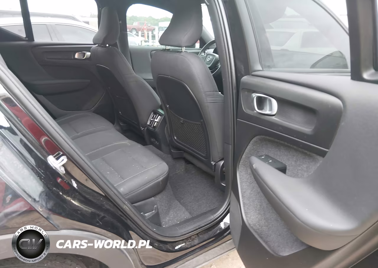 2025 Volvo Ex40 Core, Twin Motor, Fully Electric VIN:YV4ER3HJ0S2495671 - 8