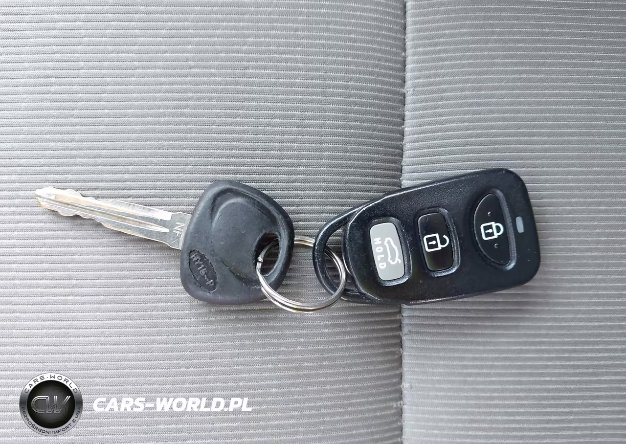 2018 Hyundai Elantra Sel VIN:5NPD84LFXJH267832 - 11