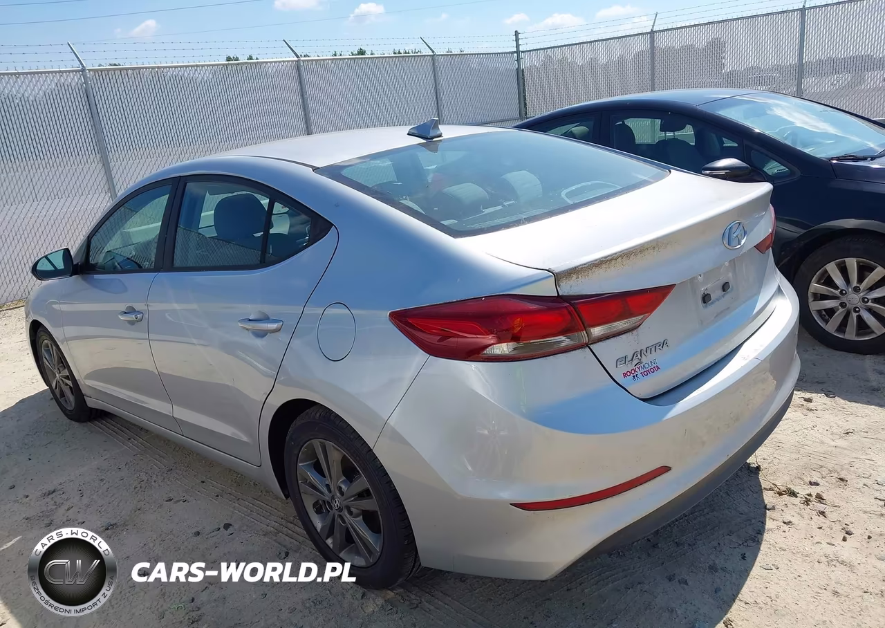2018 Hyundai Elantra Sel VIN:5NPD84LFXJH267832 - 15