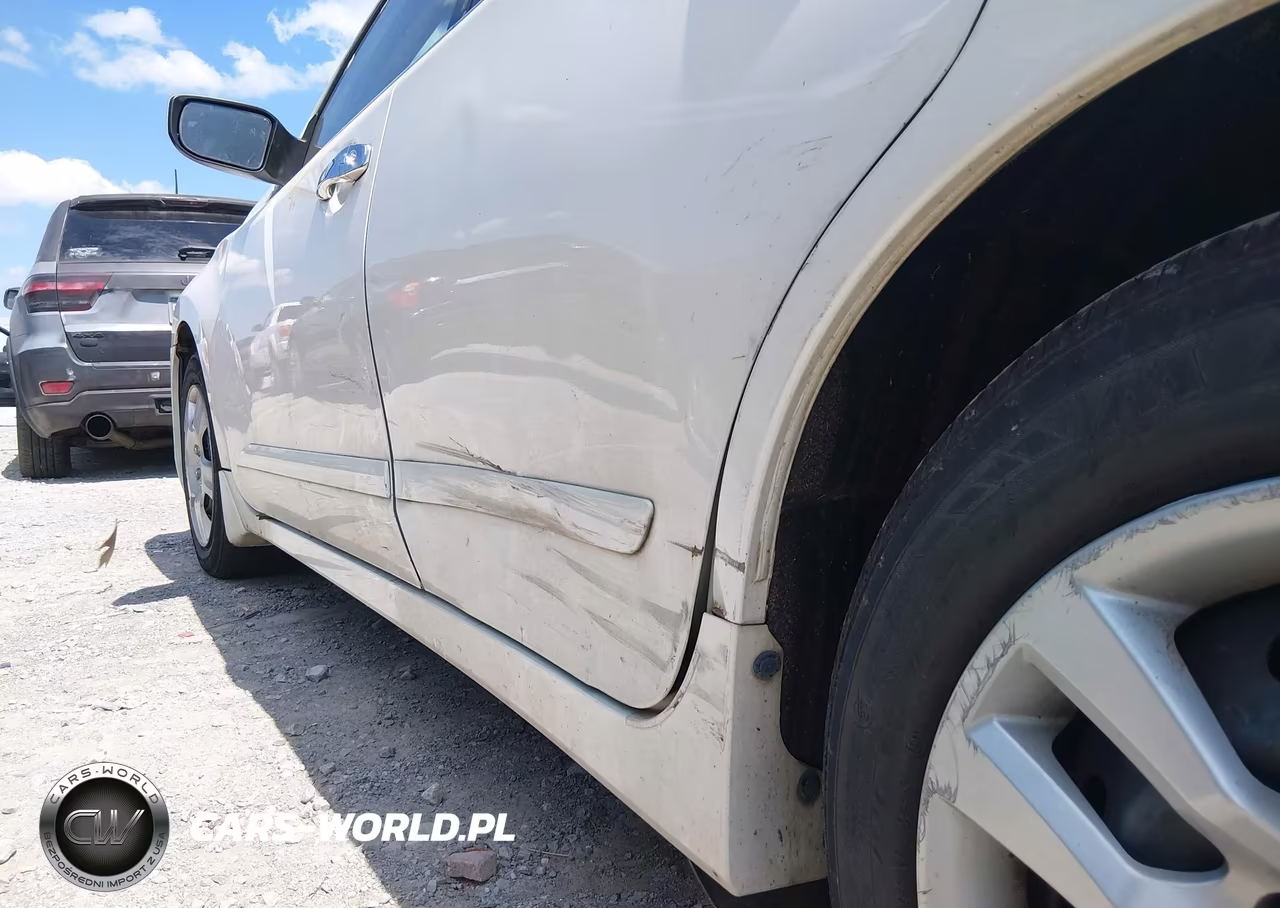2015 Nissan Altima 2.5 S VIN:1N4AL3AP0FC187472 - 12