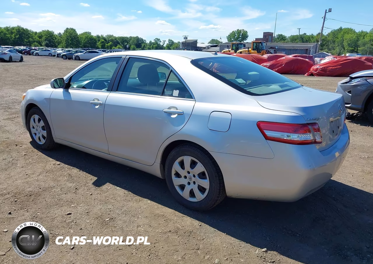2010 Toyota Camry Le VIN:4T1BF3EK8AU534260 - 3